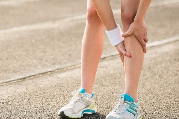 Chạy bộ bị đau nhức cẳng chân do đâu? biện pháp khắc phục